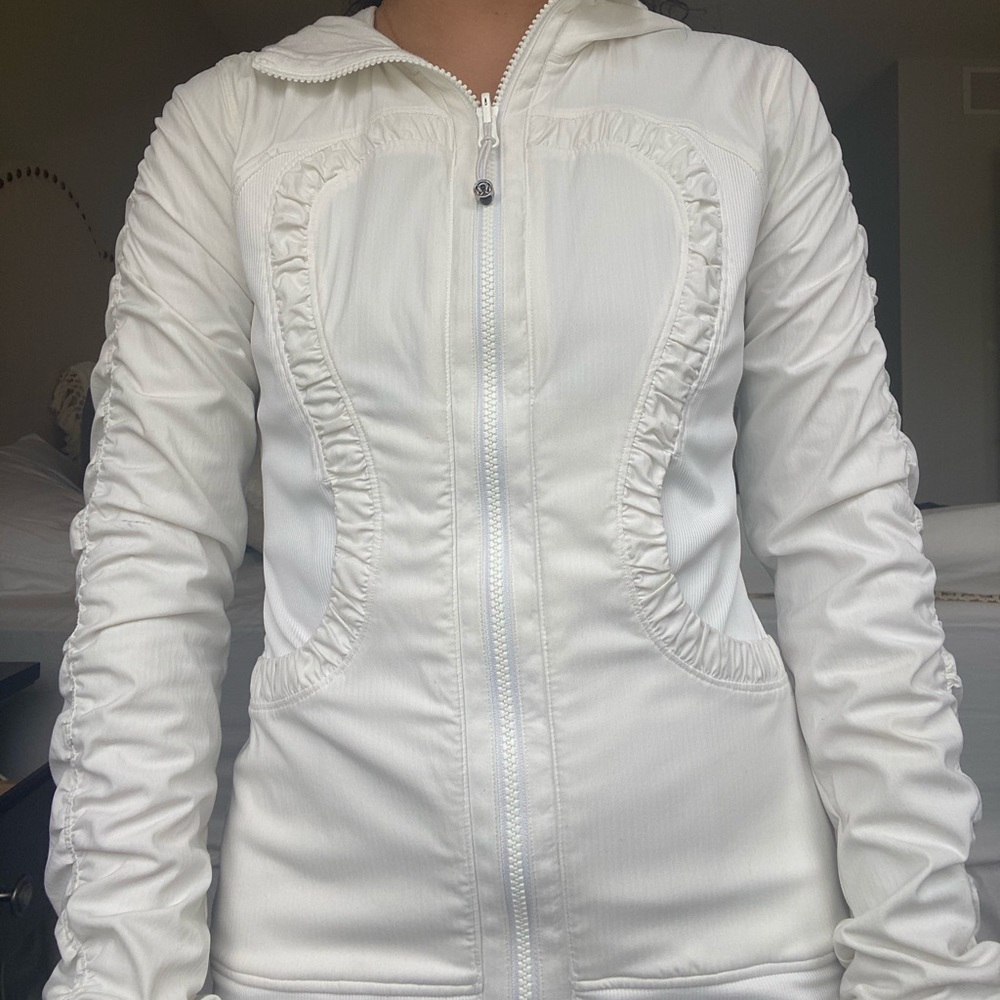 LULULEMON DANCE STUDIO JACKET